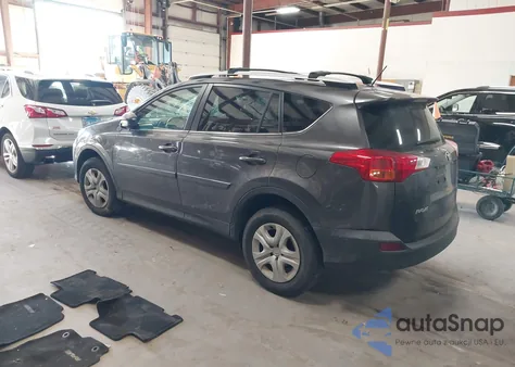 2015 Toyota Rav4 Le z USA, uszkodzony, nr VIN JTMBFREVXFJ021974
